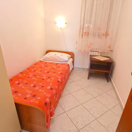 Apartment Davor 996 Pula